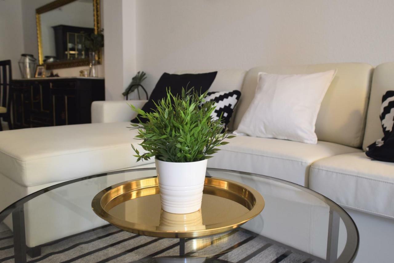 Homely Malaga Don Cristian Con Parking Privado Exterior photo